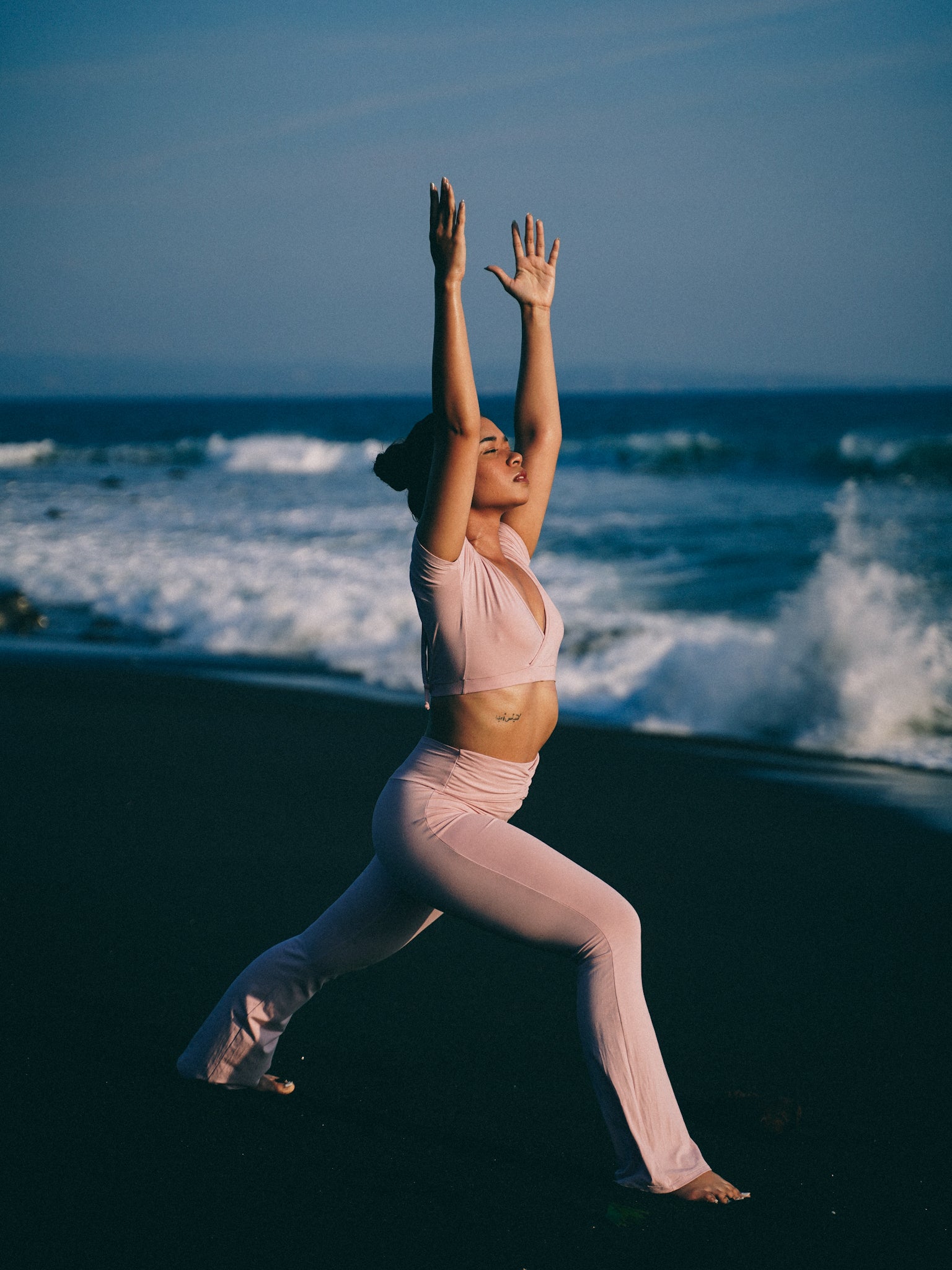 ARUNA Pants in Pink