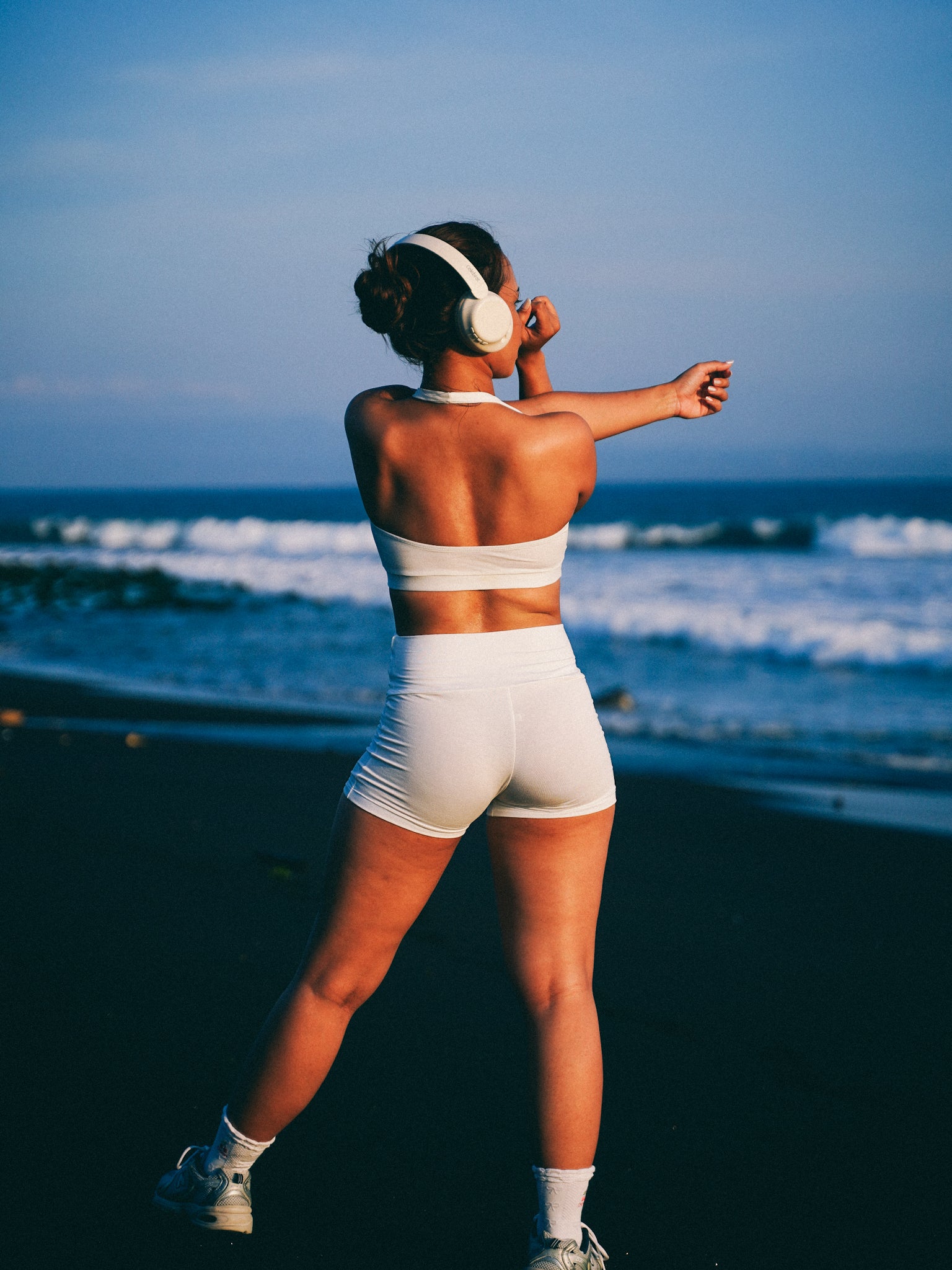 SURYA Shorts in White